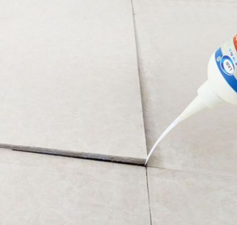 涧西瓷砖空鼓维修公司分享卫生间瓷砖脱落的原因可能有以下几点